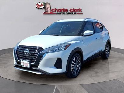 Certified 2022 Nissan Kicks SV