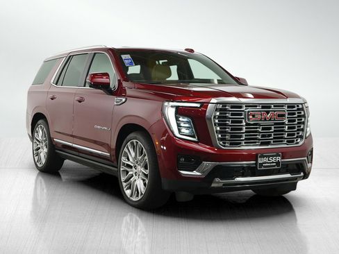 Used 2025 GMC Yukon Denali w/ Denali Reserve Package AWD/4WD image 7