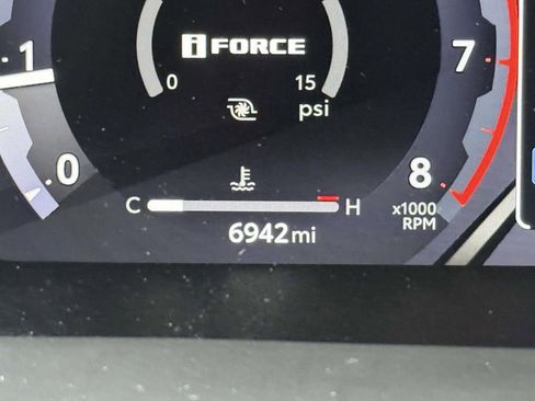 Used 2024 Toyota Tacoma TRD Off-Road image 31