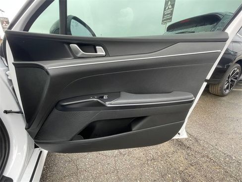 Used 2023 Kia K5 GT-Line w/ GT-Line Premium Package image 18