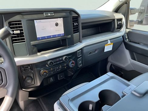 New 2026 Ford F350 XL w/ XL Chrome Package image 42