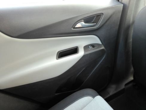 Used 2023 Chevrolet Equinox LS w/ LS Convenience Package FWD image 26