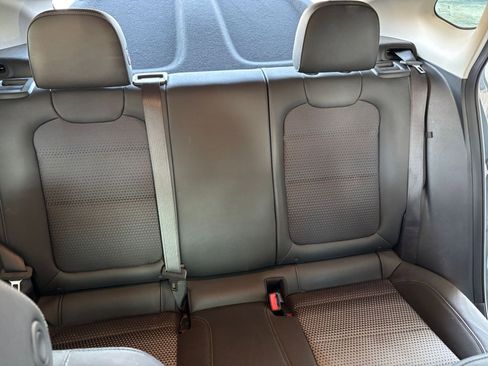 Used 2025 Chevrolet Trax LT image 32