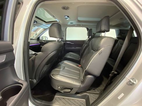 Used 2024 Hyundai Palisade Limited AWD/4WD image 14