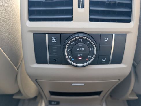 Used 2016 Mercedes-Benz GL 450 4MATIC image 16