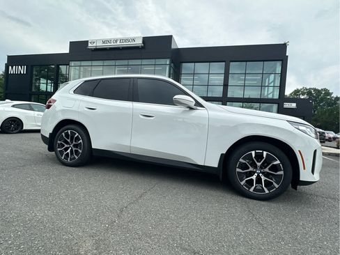 Used 2025 BMW X3 xDrive30i w/ Convenience Package AWD/4WD image 2