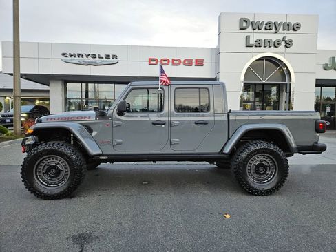 Used 2021 Jeep Gladiator Rubicon w/ Trailer Tow Package image 2