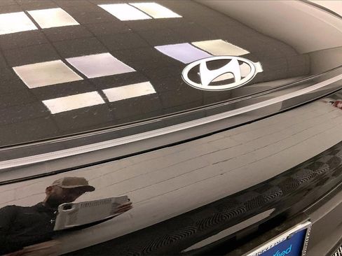 Certified 2025 Hyundai Kona SEL image 25