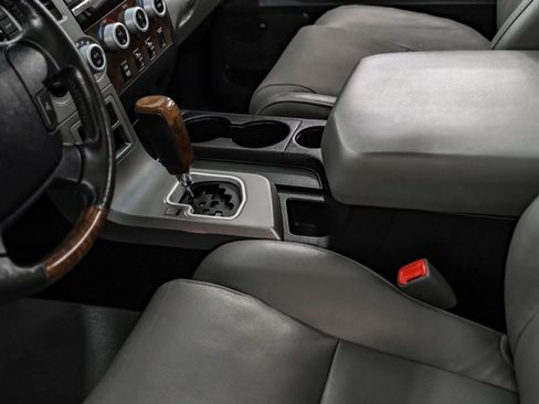 Used 2010 Toyota Tundra Limited AWD/4WD image 25