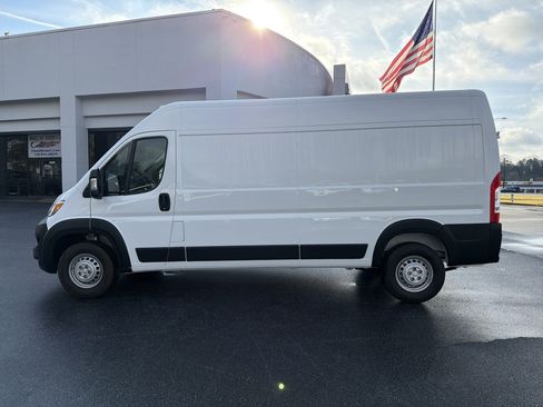Used 2025 RAM ProMaster 2500 image 9