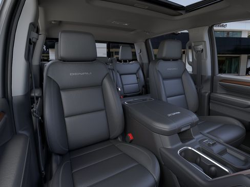 New 2026 GMC Sierra 2500 Denali w/ Denali Reserve Package AWD/4WD image 18