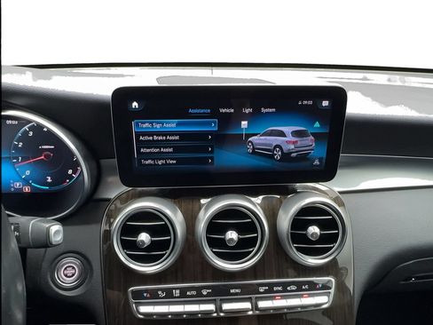 Used 2020 Mercedes-Benz GLC 300 4MATIC image 52