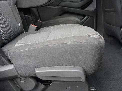 Used 2023 Chevrolet Traverse LT AWD/4WD image 32