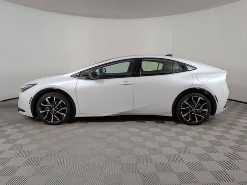 Used 2025 Toyota Prius Plug-In Hybrid w/ Limited Premium Package FWD image 6