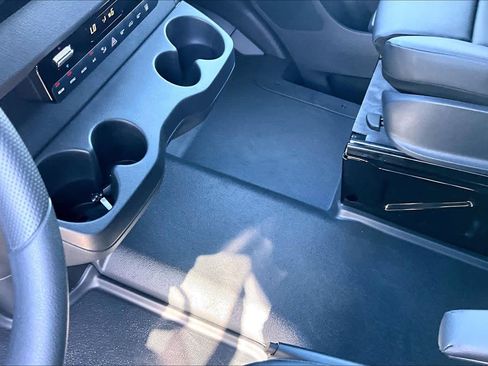 New 2025 Mercedes-Benz Sprinter 2500 image 7