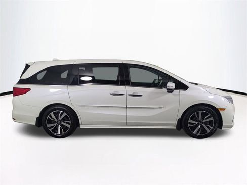 Used 2019 Honda Odyssey Elite image 4