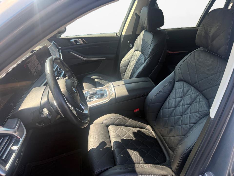 Used 2023 BMW X7 xDrive40i w/ Premium Package AWD/4WD image 9