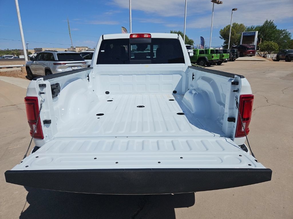 New 2026 RAM 2500 Laramie w/ Night Edition AWD/4WD image 12