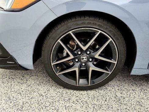 Used 2022 Honda Civic Sport Touring image 9