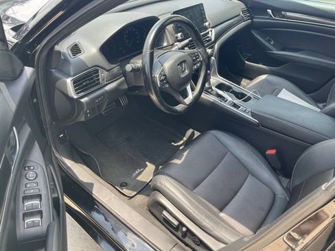 Used 2019 Honda Accord Sport image 11