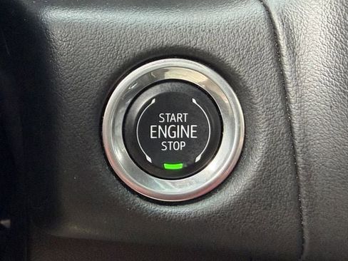 Used 2024 Chevrolet Tahoe Premier AWD/4WD image 20