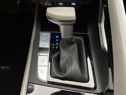Certified 2023 Hyundai Elantra SEL w/ Convenience Package FWD image 21