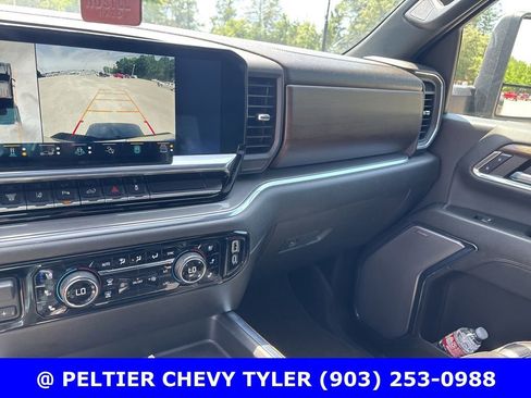 Used 2024 Chevrolet Silverado 3500 High Country w/ High Country Premium Package AWD/4WD image 21