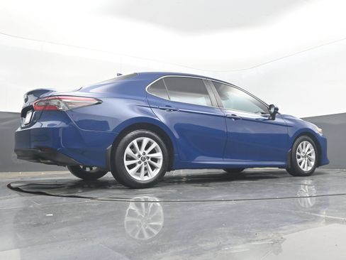 Used 2023 Toyota Camry LE FWD image 31