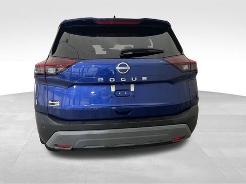 Used 2023 Nissan Rogue S image 4