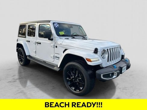 Used 2022 Jeep Wrangler Unlimited Sahara w/ Safety Group image 3