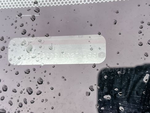 Used 2011 Ford Fusion SEL w/ 302A Rapid Spec Order Code image 3