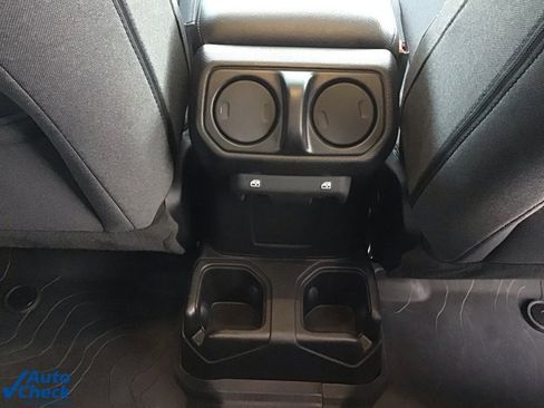 Used 2024 Jeep Gladiator Sport image 15