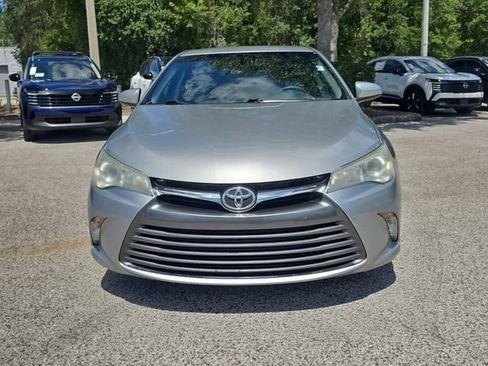 Used 2017 Toyota Camry LE FWD image 3