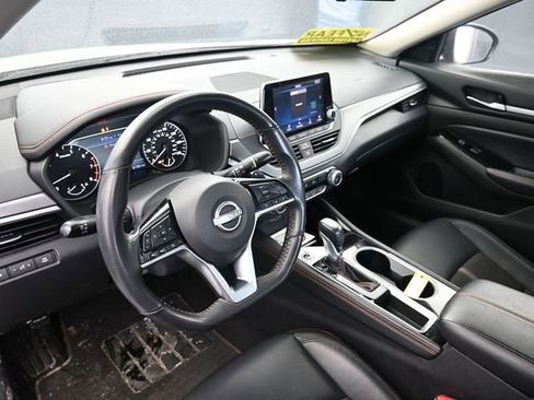 Used 2024 Nissan Altima 2.5 SR image 21