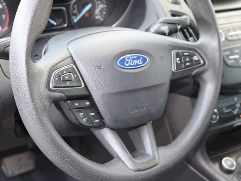 Used 2016 Ford Focus SE image 24