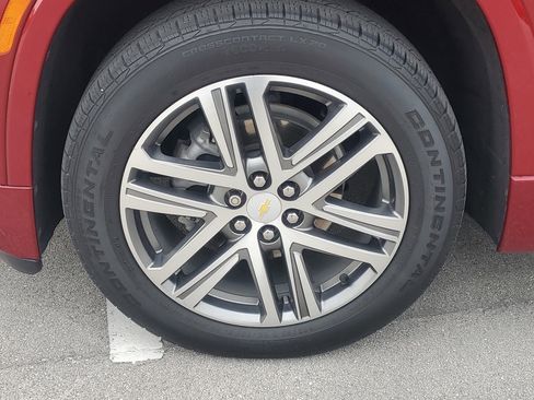 Used 2023 Chevrolet Traverse High Country image 4