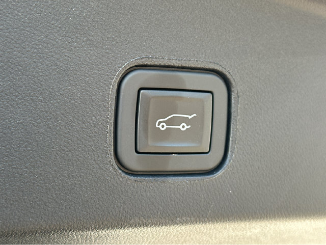 Certified 2024 Cadillac Lyriq Luxury AWD/4WD image 13