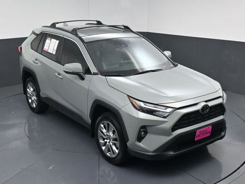 Used 2023 Toyota RAV4 XLE Premium image 15