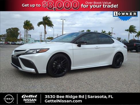 Used 2022 Toyota Camry XSE image 1