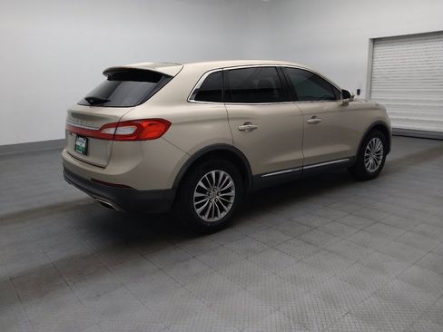 Used 2017 Lincoln MKX Select w/ Select Plus Package FWD image 10