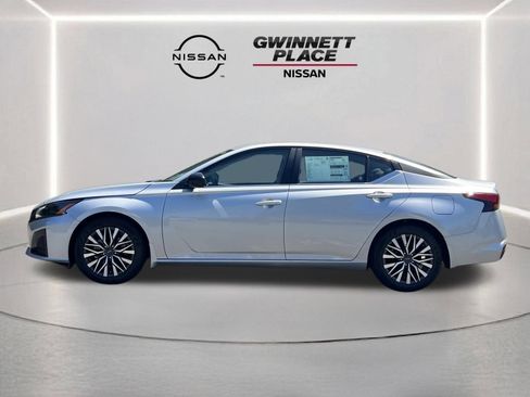 New 2026 Nissan Altima 2.5 SV FWD image 21