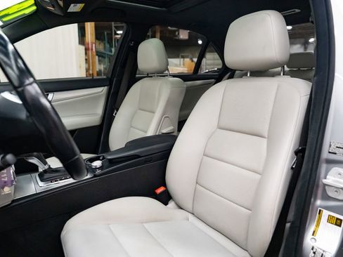 Used 2014 Mercedes-Benz C 250 Sedan image 23