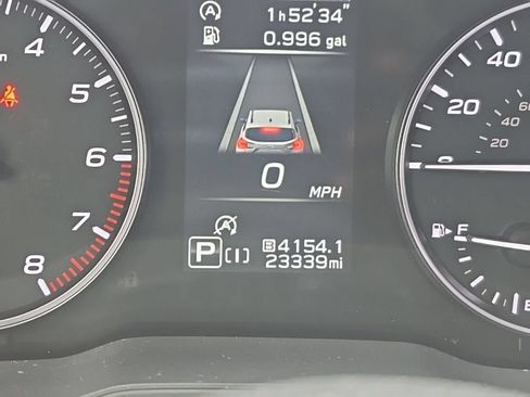 Used 2025 Subaru Crosstrek 2.5i Premium AWD/4WD image 9