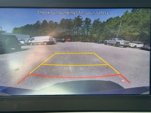 Used 2023 Hyundai Elantra SEL image 17