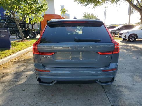 Certified 2023 Volvo XC60 B5 Ultimate w/ Protection Package Premier image 5