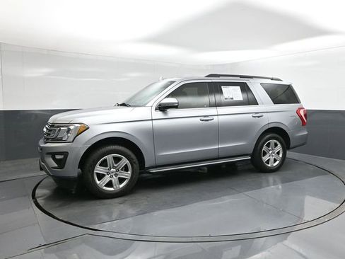 Used 2021 Ford Expedition XLT image 30