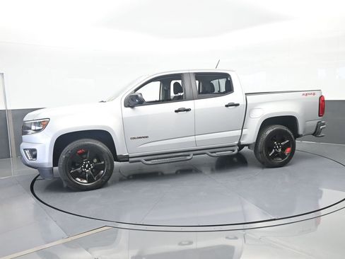 Used 2018 Chevrolet Colorado LT w/ Redline Special Edition AWD/4WD image 2