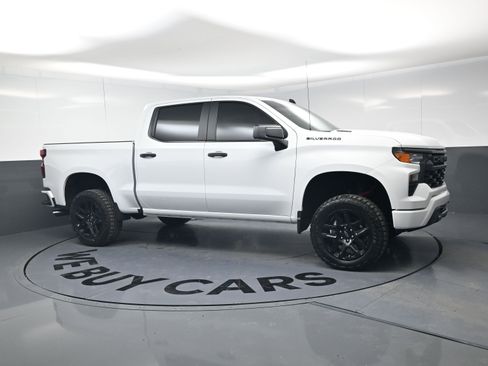Used 2025 Chevrolet Silverado 1500 Custom w/ Turbomax Blackout Package AWD/4WD image 2