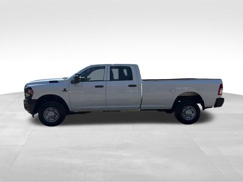 Used 2023 RAM 2500 Tradesman w/ Convenience Group AWD/4WD image 6