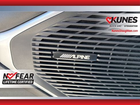 Used 2024 Jeep Wagoneer Series III AWD/4WD image 16